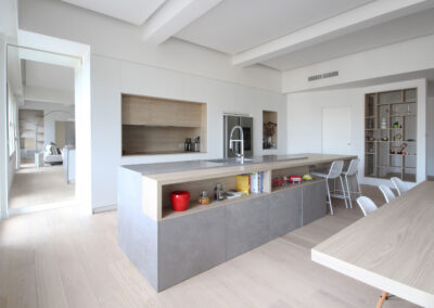 16-cucina-moderna-isola-con-sedute